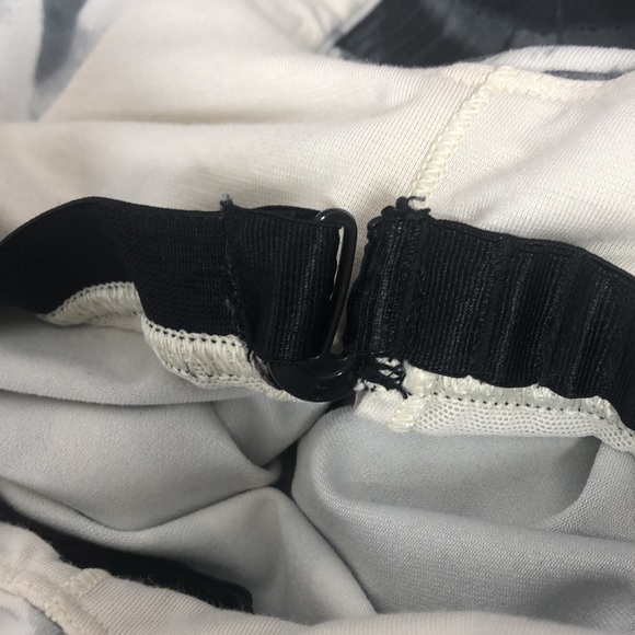 Lululemon top - Picture 5 of 8